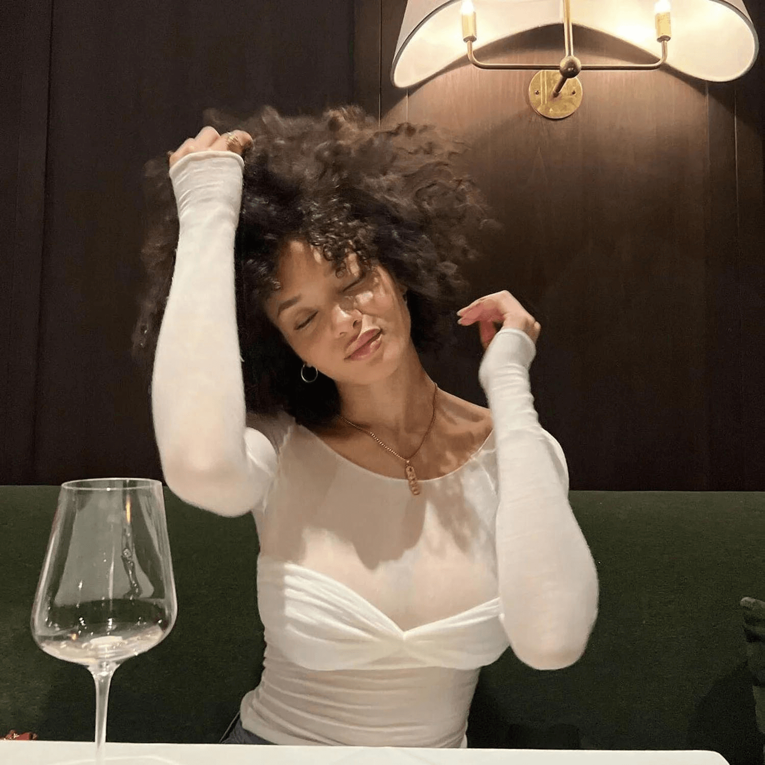 Blusa Moldable Longa